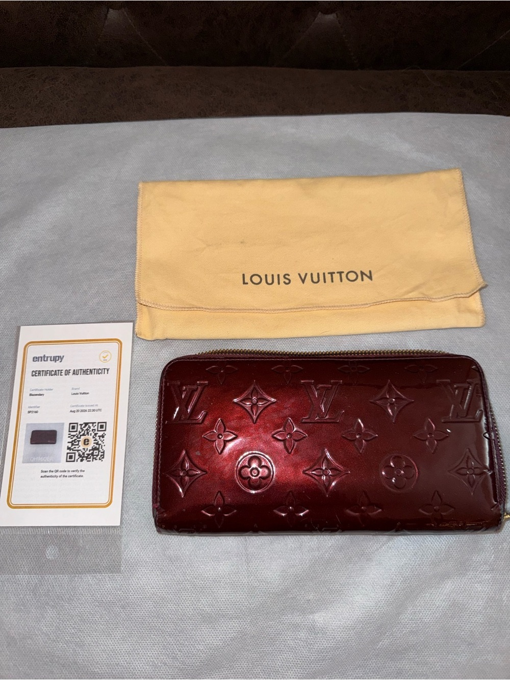 Louis Vuitton Vernis Amarante Zip Wallet